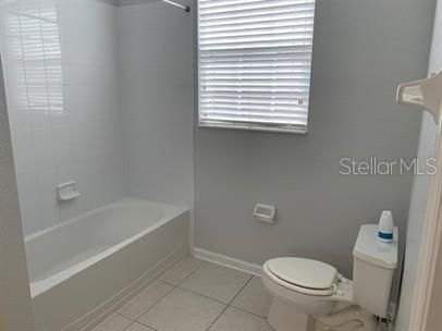 Active With Contract: $1,950 (3 beds, 2 baths, 1247 Square Feet)