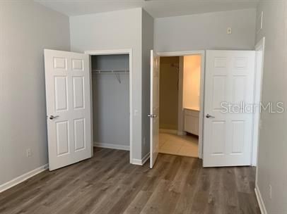 Active With Contract: $1,950 (3 beds, 2 baths, 1247 Square Feet)