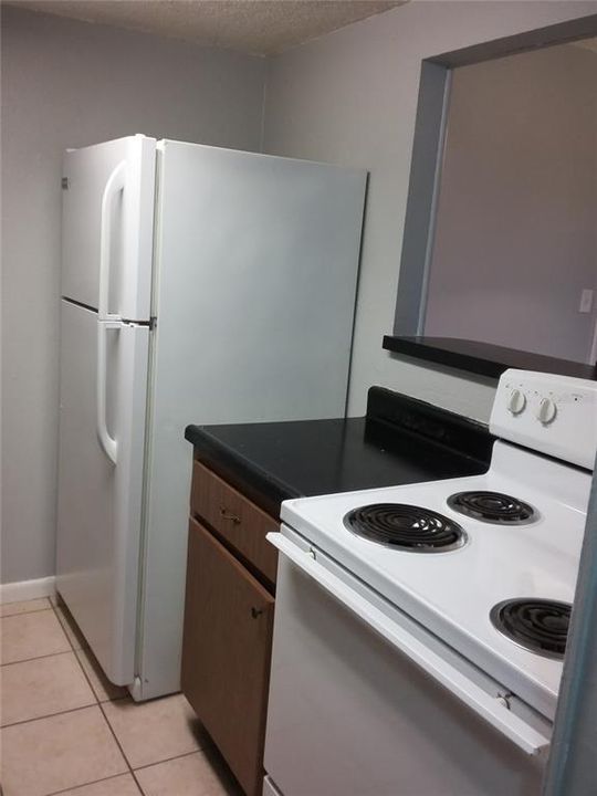 For Rent: $1,015 (1 beds, 1 baths, 670 Square Feet)