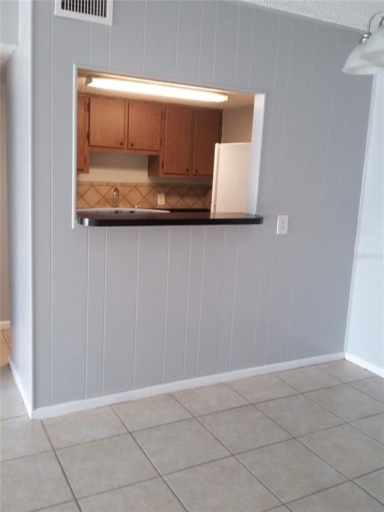 For Rent: $1,015 (1 beds, 1 baths, 670 Square Feet)