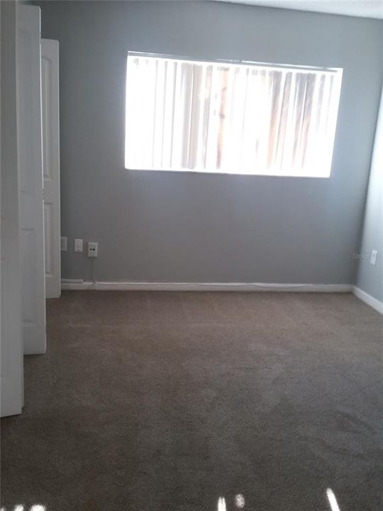 For Rent: $1,015 (1 beds, 1 baths, 670 Square Feet)