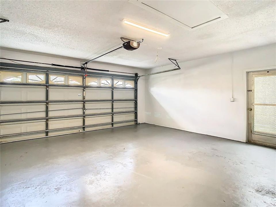 For Sale: $398,000 (2 beds, 2 baths, 1340 Square Feet)