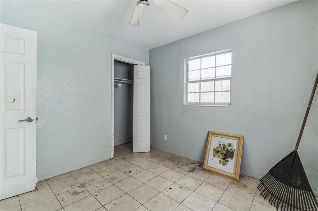 For Sale: $297,000 (3 beds, 1 baths, 1224 Square Feet)