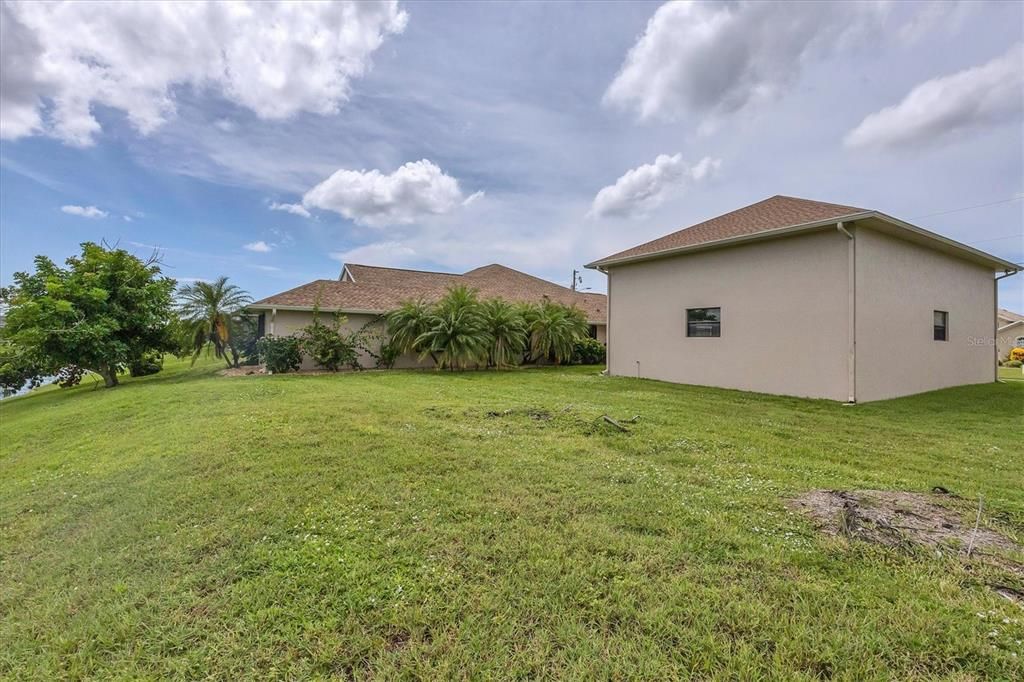 For Sale: $649,000 (4 beds, 2 baths, 2658 Square Feet)