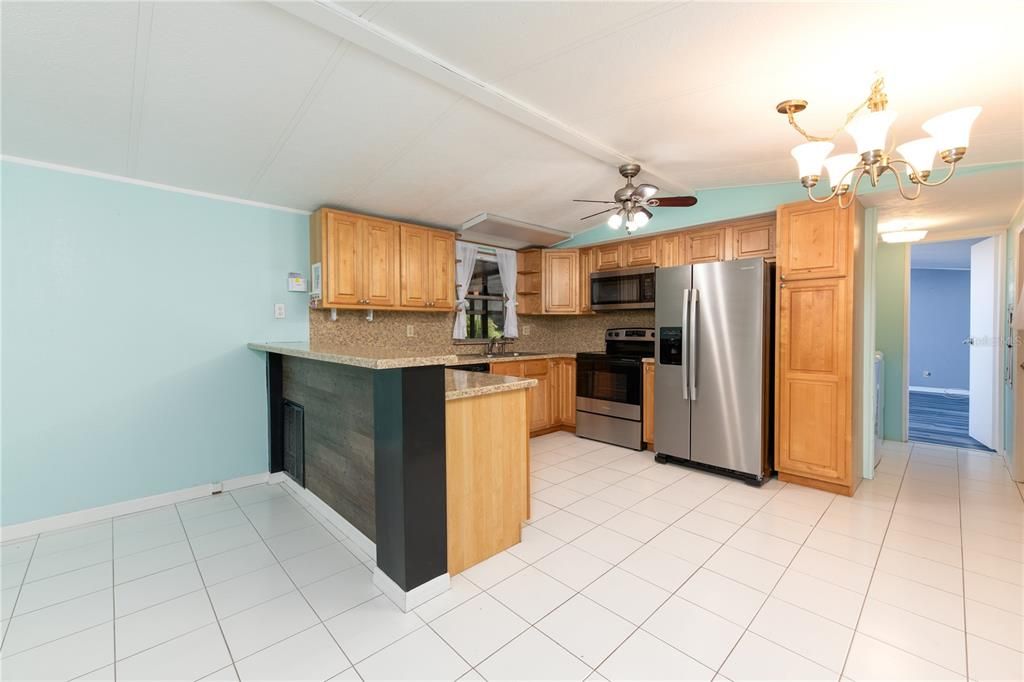 For Sale: $249,000 (4 beds, 2 baths, 1070 Square Feet)