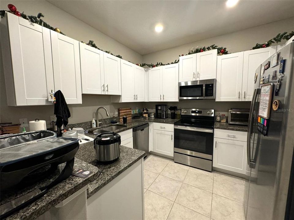 For Sale: $304,900 (3 beds, 2 baths, 1521 Square Feet)