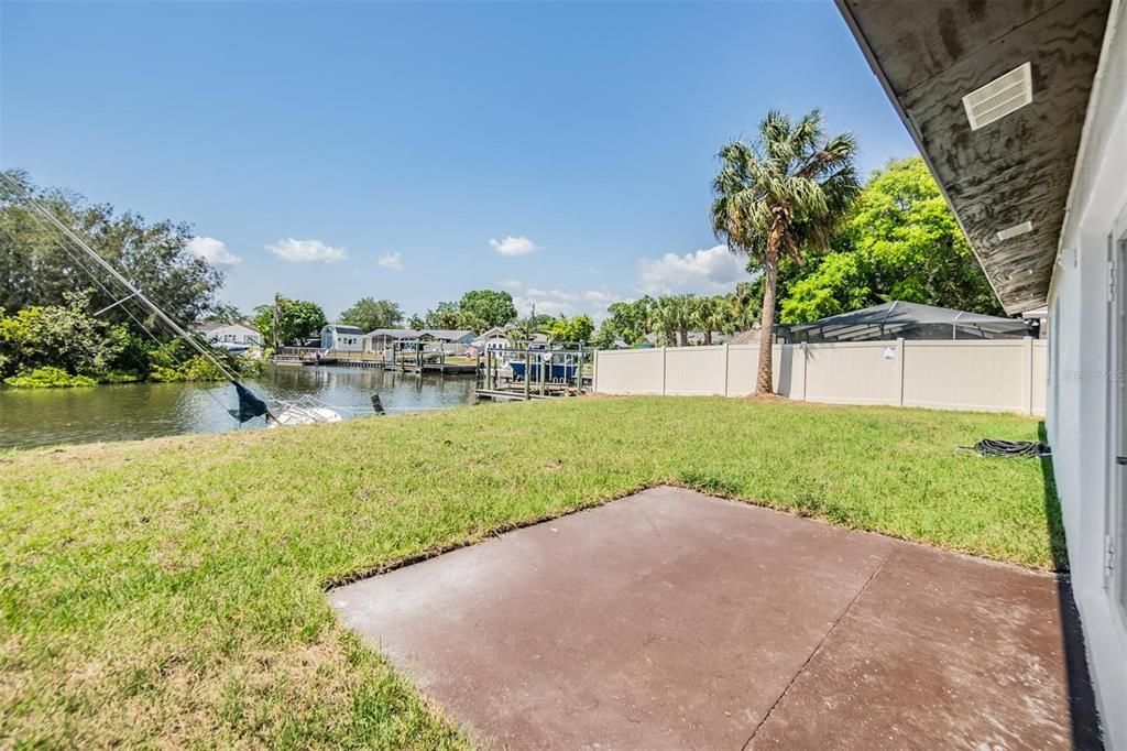 For Sale: $580,000 (3 beds, 2 baths, 1162 Square Feet)