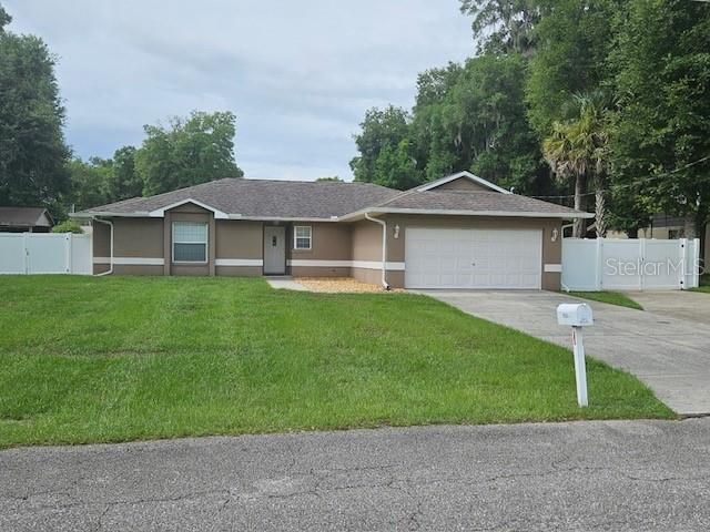 For Sale: $289,000 (3 beds, 2 baths, 1484 Square Feet)