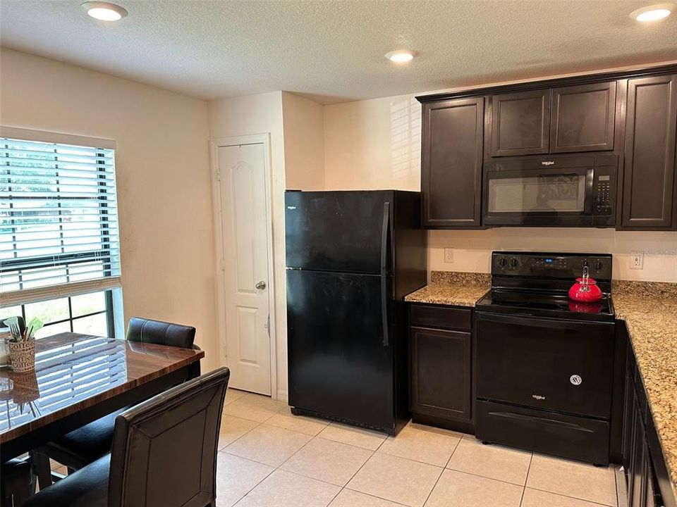 For Sale: $299,999 (3 beds, 2 baths, 1264 Square Feet)