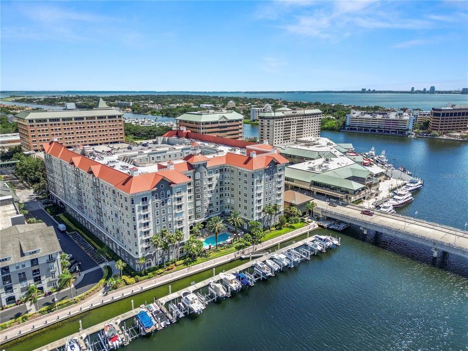 For Sale: $899,000 (3 beds, 2 baths, 1332 Square Feet)