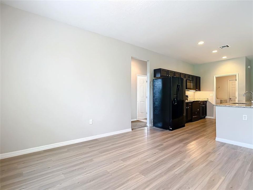 For Sale: $329,900 (3 beds, 2 baths, 1477 Square Feet)