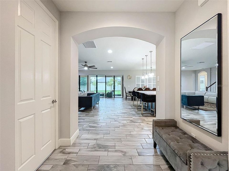 Kitchen & Dining Area