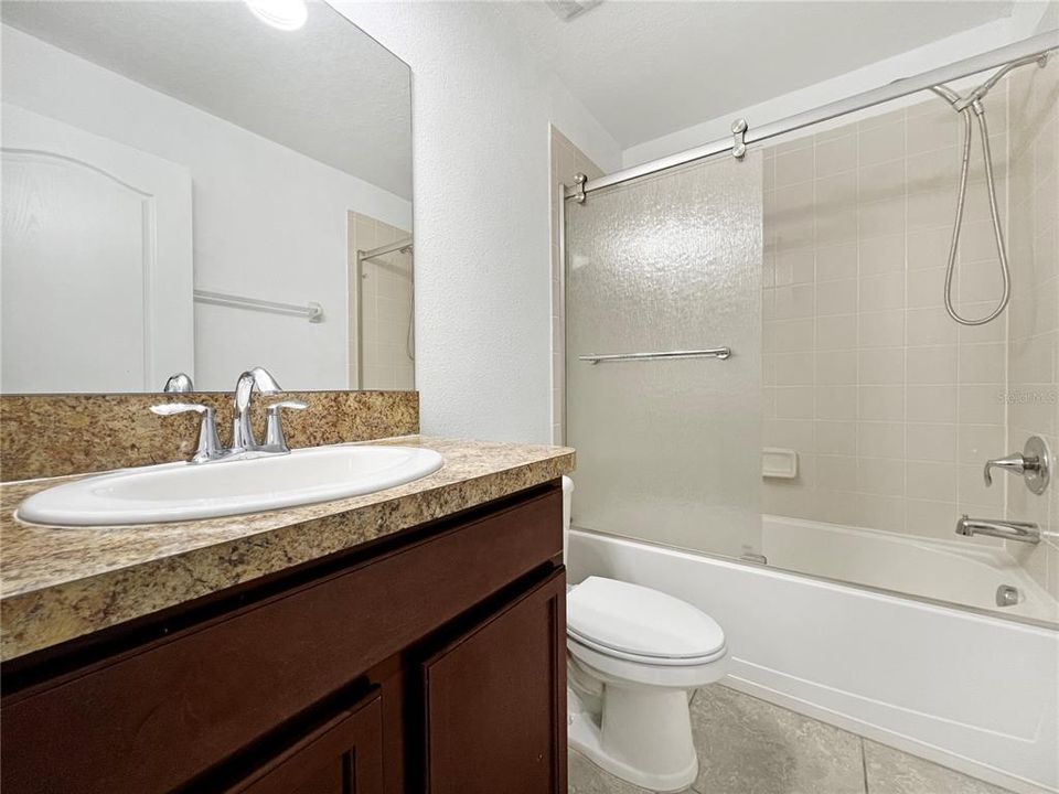 For Rent: $1,800 (3 beds, 2 baths, 1695 Square Feet)