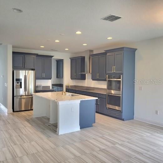 For Rent: $3,295 (5 beds, 3 baths, 3559 Square Feet)