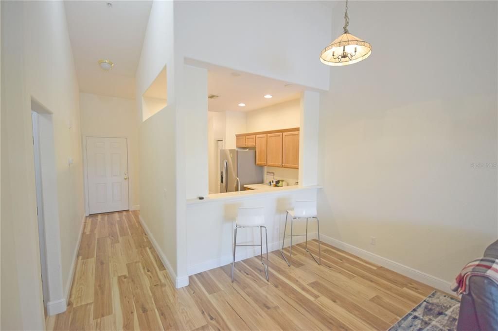 For Sale: $294,000 (2 beds, 2 baths, 1104 Square Feet)