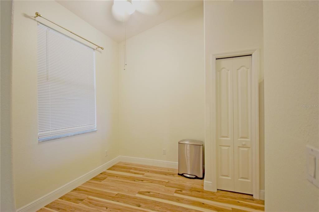 For Sale: $294,000 (2 beds, 2 baths, 1104 Square Feet)