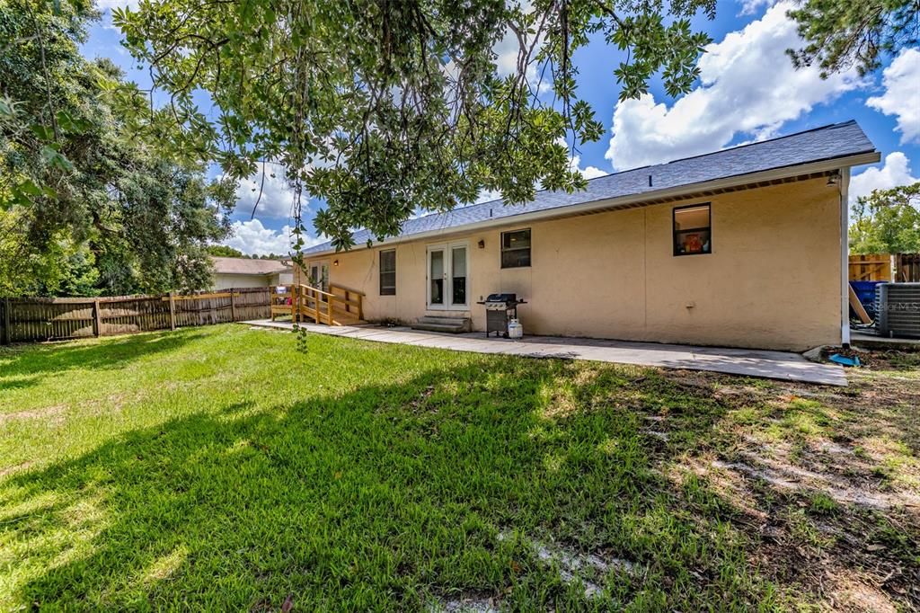 For Sale: $268,550 (3 beds, 2 baths, 1385 Square Feet)