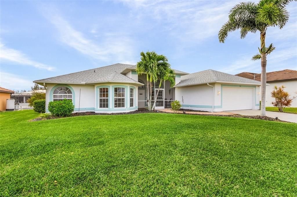 For Sale: $825,000 (3 beds, 2 baths, 2034 Square Feet)