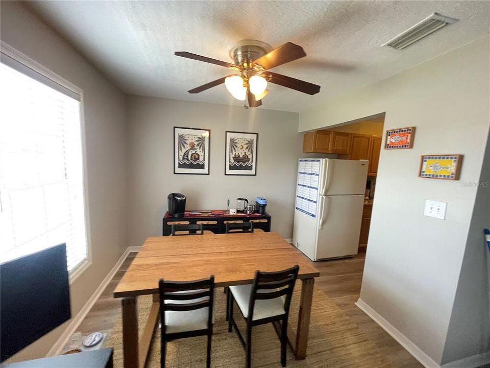 For Rent: $2,300 (2 beds, 2 baths, 1056 Square Feet)