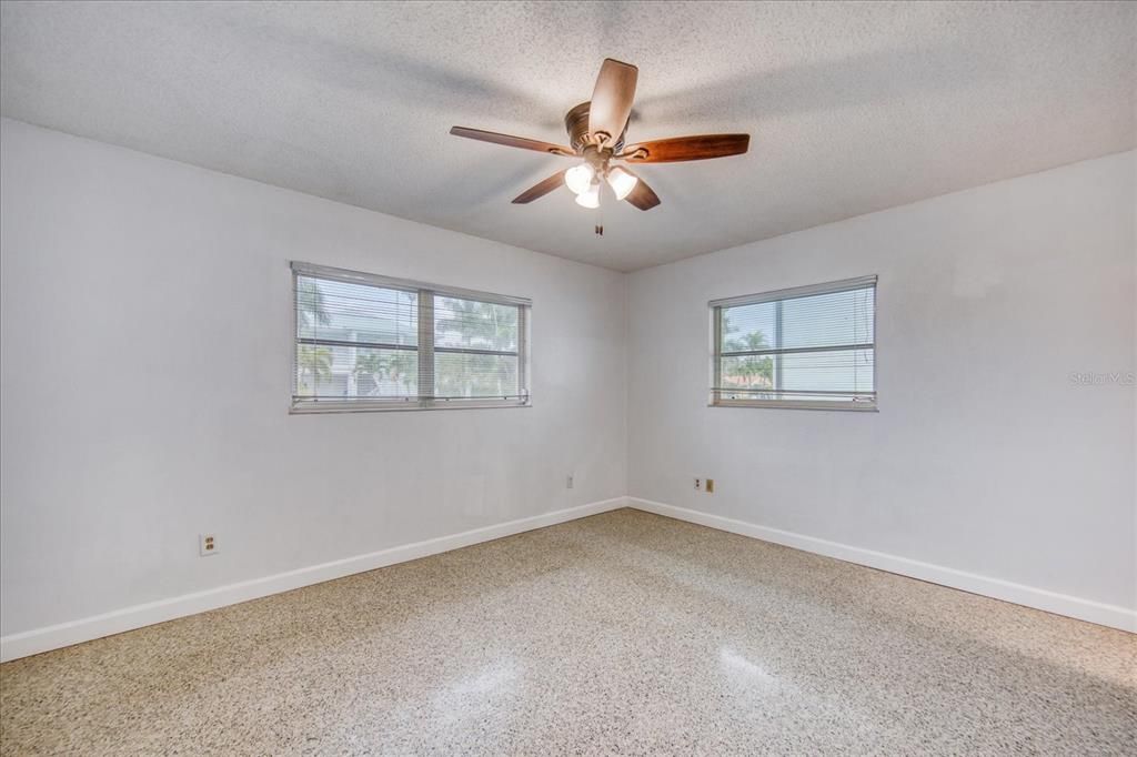 For Rent: $2,950 (3 beds, 2 baths, 1429 Square Feet)