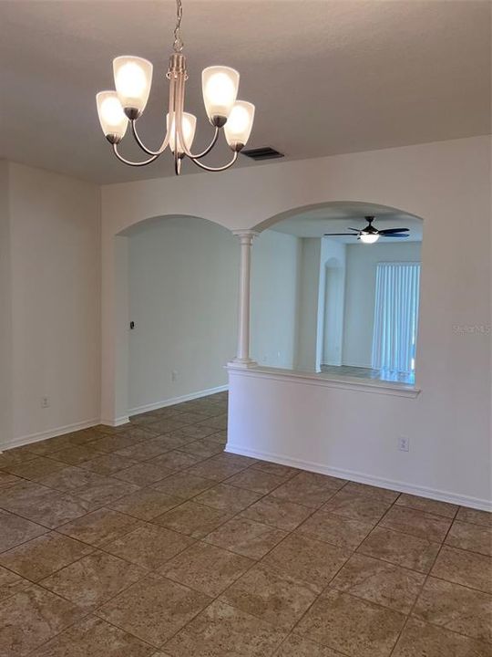 For Rent: $2,595 (3 beds, 2 baths, 2106 Square Feet)