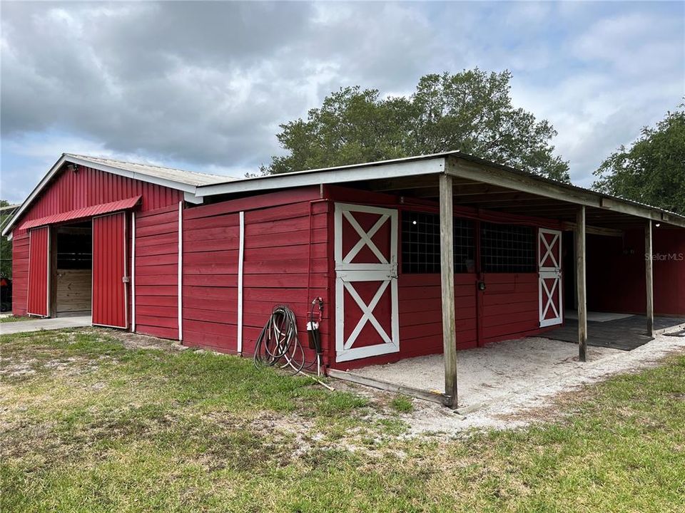 Barndominium Side and Barn area