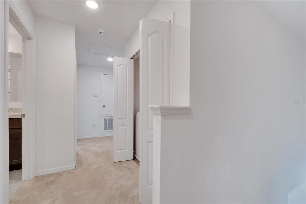 For Sale: $398,500 (4 beds, 2 baths, 1904 Square Feet)