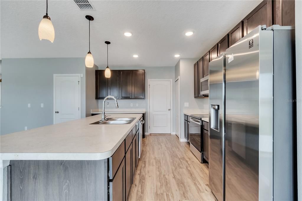 Active With Contract: $398,500 (4 beds, 2 baths, 1904 Square Feet)