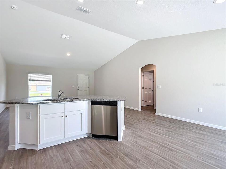 For Sale: $269,900 (3 beds, 2 baths, 1357 Square Feet)