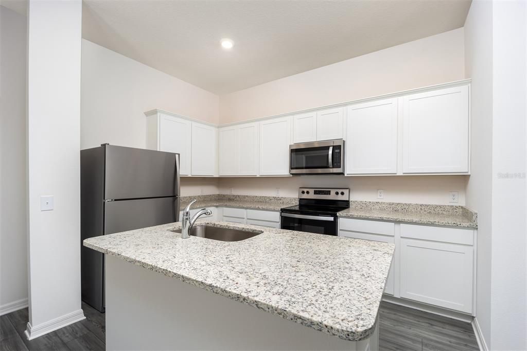 For Sale: $332,900 (3 beds, 2 baths, 1817 Square Feet)