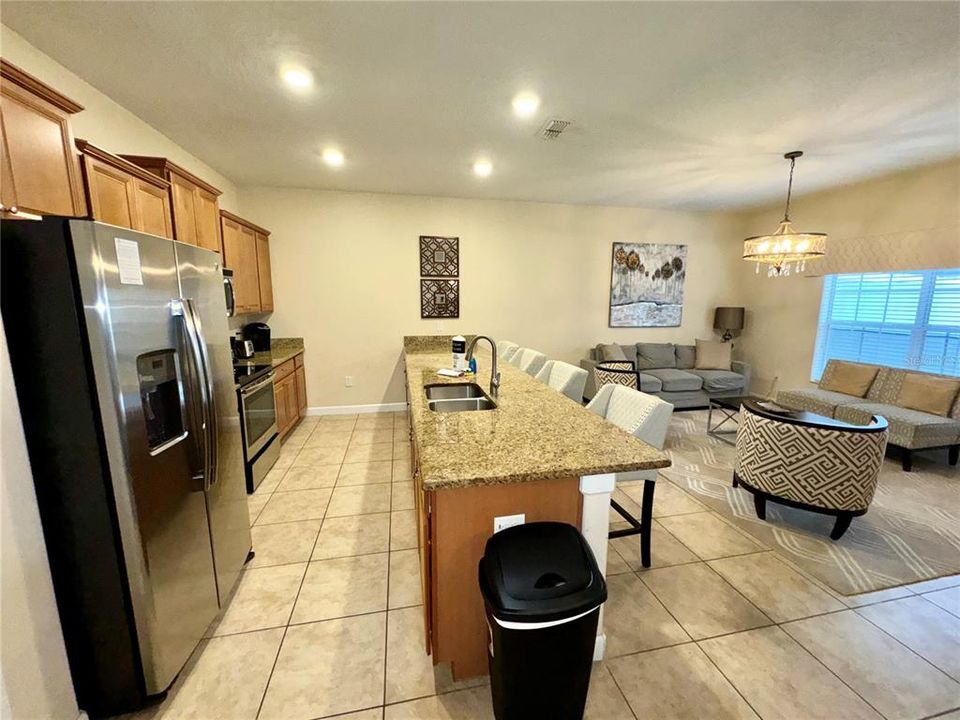 For Rent: $2,699 (4 beds, 3 baths, 1914 Square Feet)
