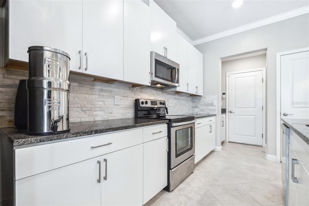 For Sale: $419,900 (3 beds, 2 baths, 1852 Square Feet)