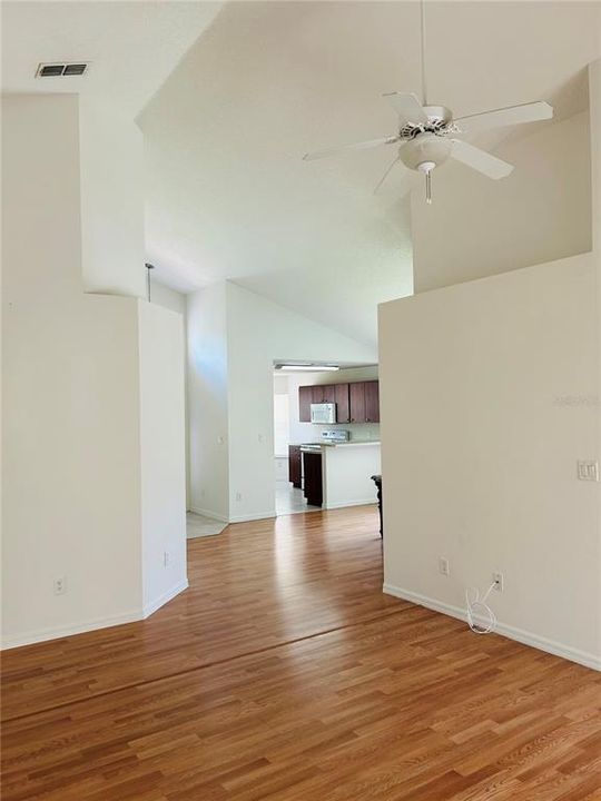 For Rent: $2,300 (4 beds, 2 baths, 1492 Square Feet)
