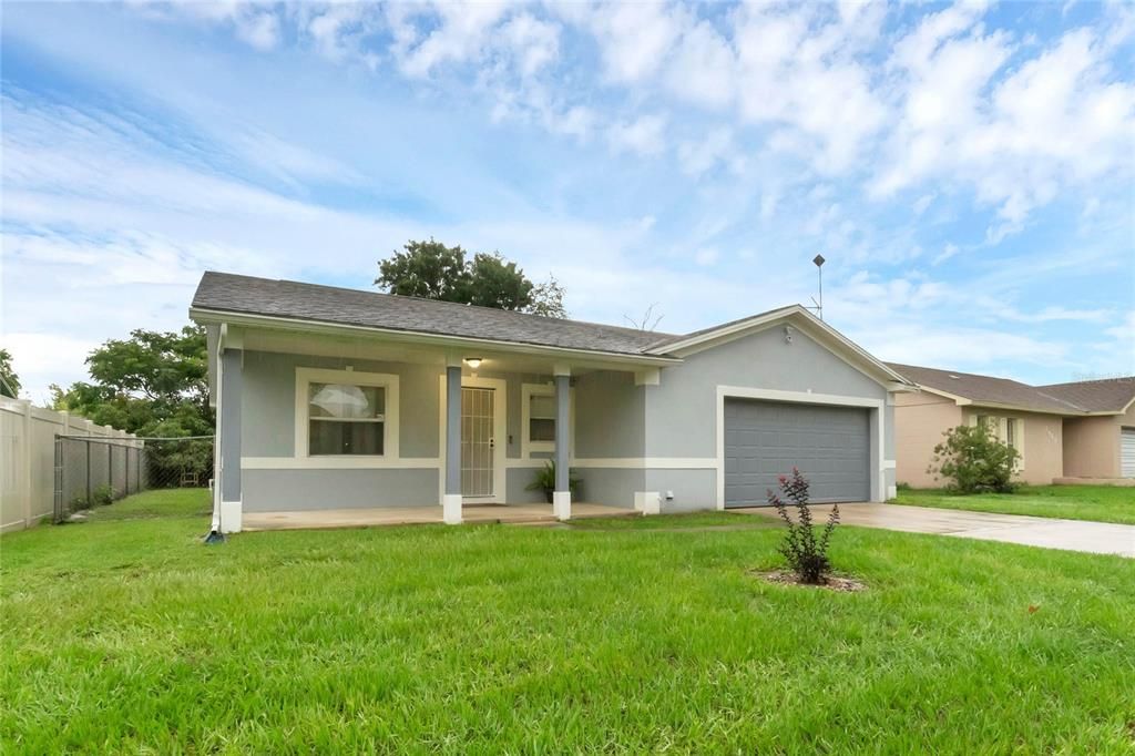 For Sale: $340,000 (3 beds, 2 baths, 1100 Square Feet)