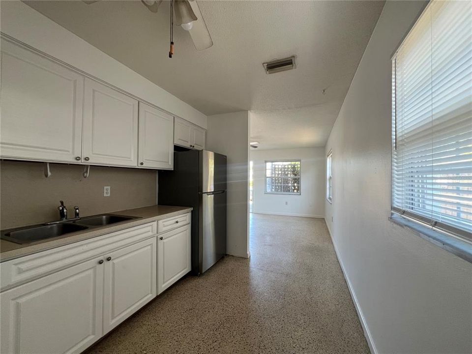 For Rent: $1,695 (2 beds, 1 baths, 756 Square Feet)
