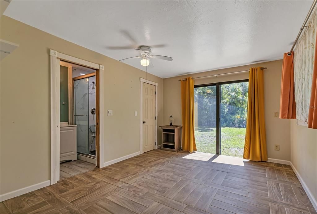 For Sale: $399,000 (3 beds, 2 baths, 1528 Square Feet)