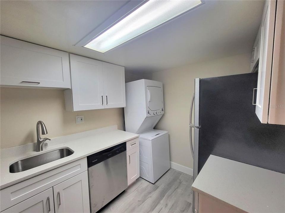 For Rent: $1,995 (3 beds, 2 baths, 1187 Square Feet)