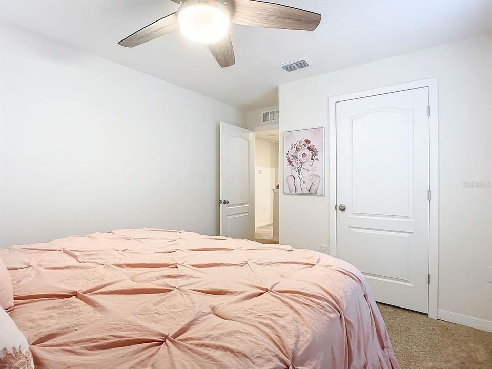 For Sale: $345,000 (3 beds, 2 baths, 1672 Square Feet)