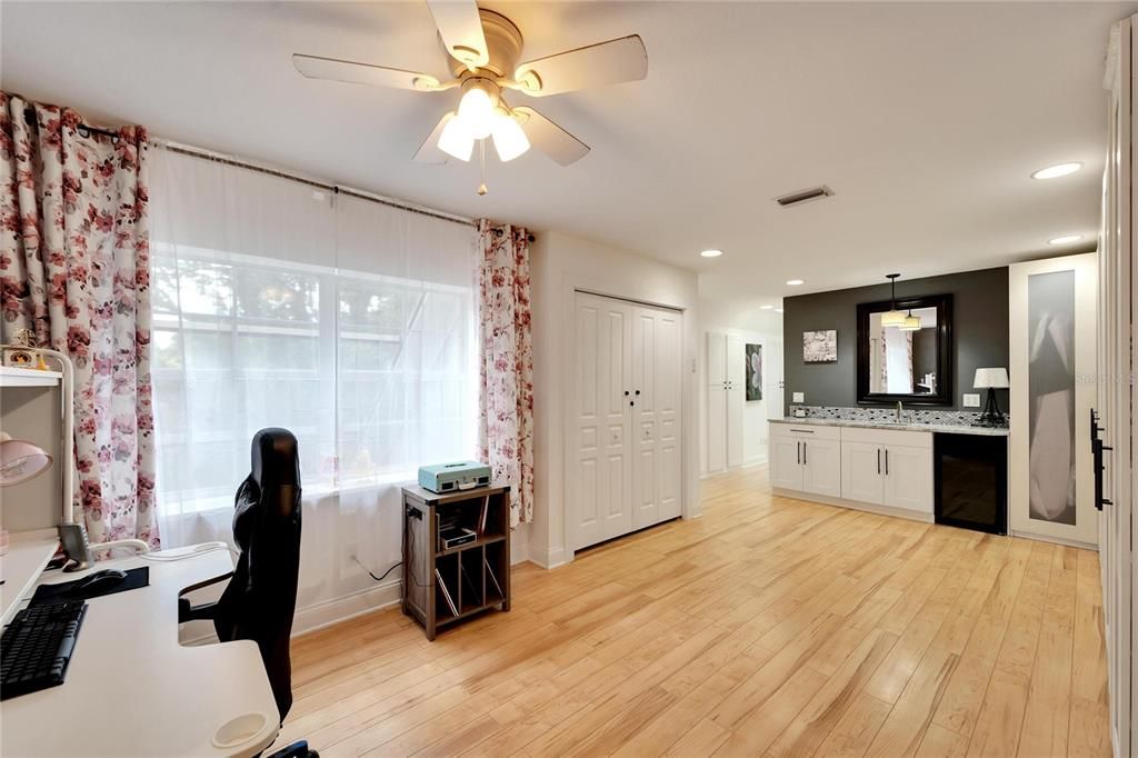 Kitchenette/Livingroom/office upstairs