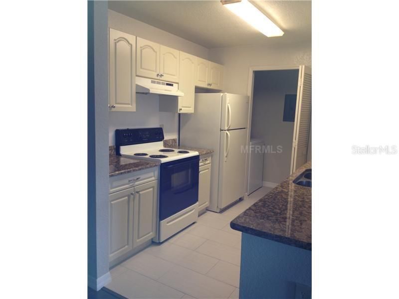 For Rent: $1,375 (1 beds, 1 baths, 650 Square Feet)