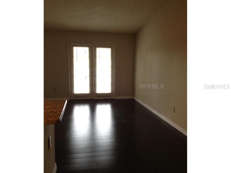 For Rent: $1,375 (1 beds, 1 baths, 650 Square Feet)