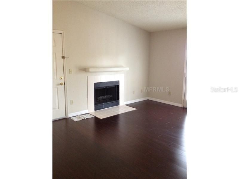 For Rent: $1,375 (1 beds, 1 baths, 650 Square Feet)