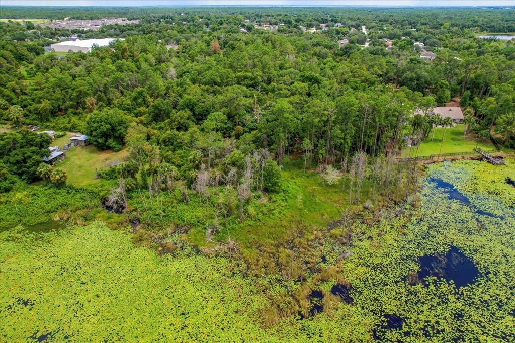 На продажу: $399,900 (4.06 acres)