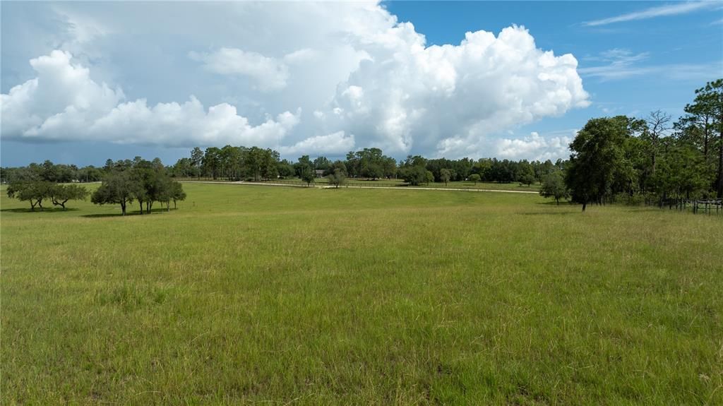 En Venta: $220,000 (11.74 acres)