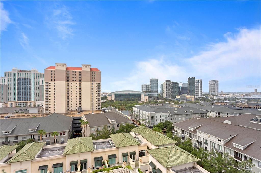 For Sale: $840,000 (1 beds, 2 baths, 1242 Square Feet)