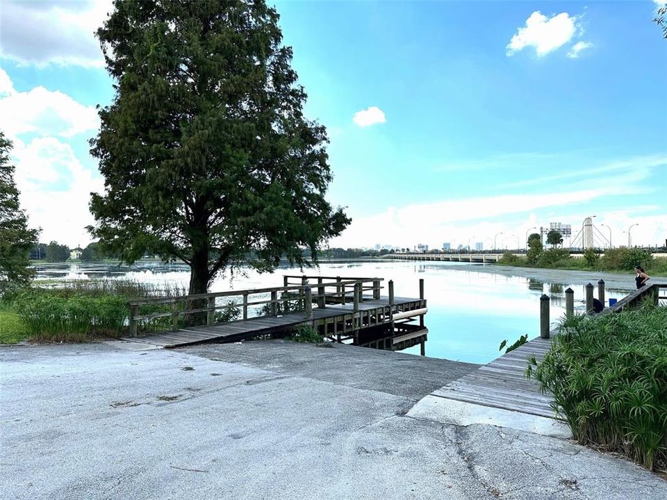 Public boat ramp at Lake Underhill Park