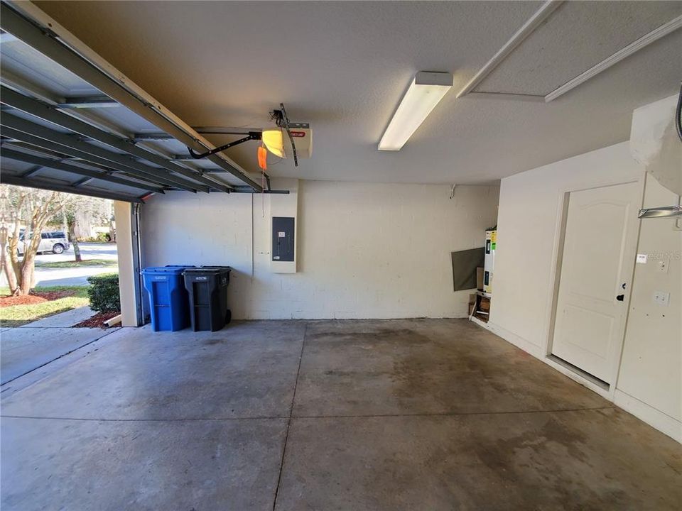 Active With Contract: $2,200 (3 beds, 2 baths, 1455 Square Feet)