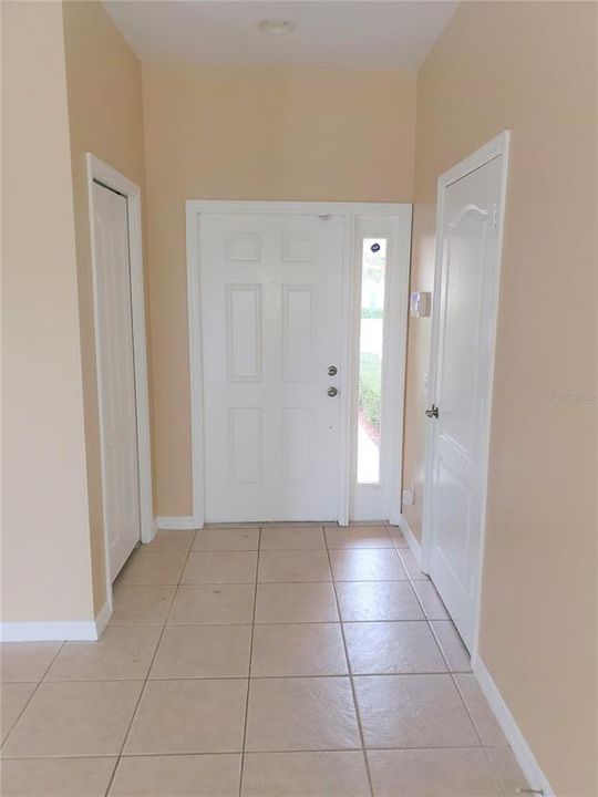 Active With Contract: $2,200 (3 beds, 2 baths, 1455 Square Feet)