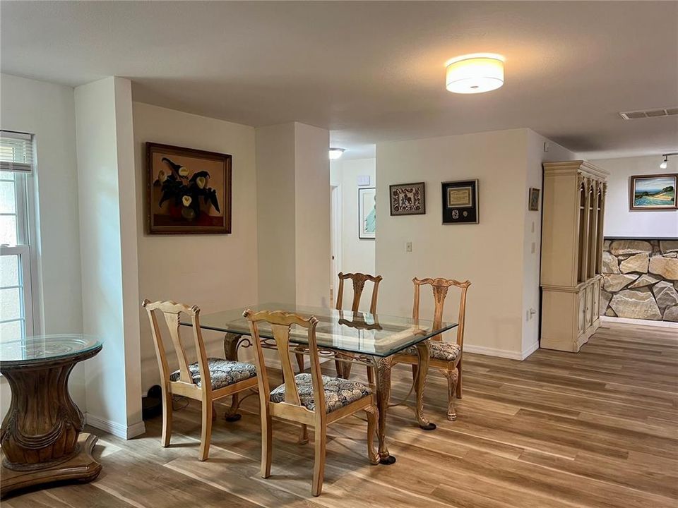 En Venta: $399,900 (3 camas, 2 baños, 1792 Pies cuadrados)