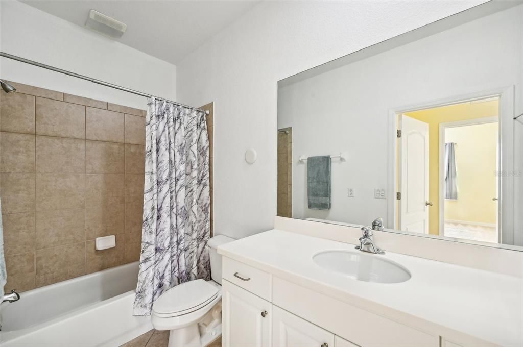 For Sale: $299,900 (2 beds, 2 baths, 1548 Square Feet)